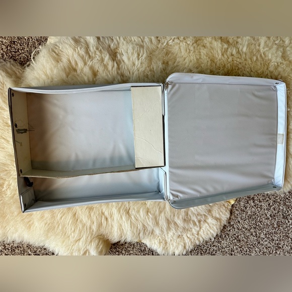 Vintage Barbie Doll Carrying Case - Picture 15 of 16